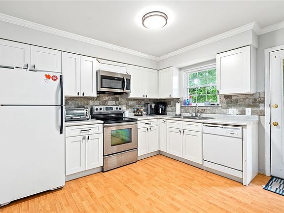 4th image of 1761 Wire Rd APT 3-15