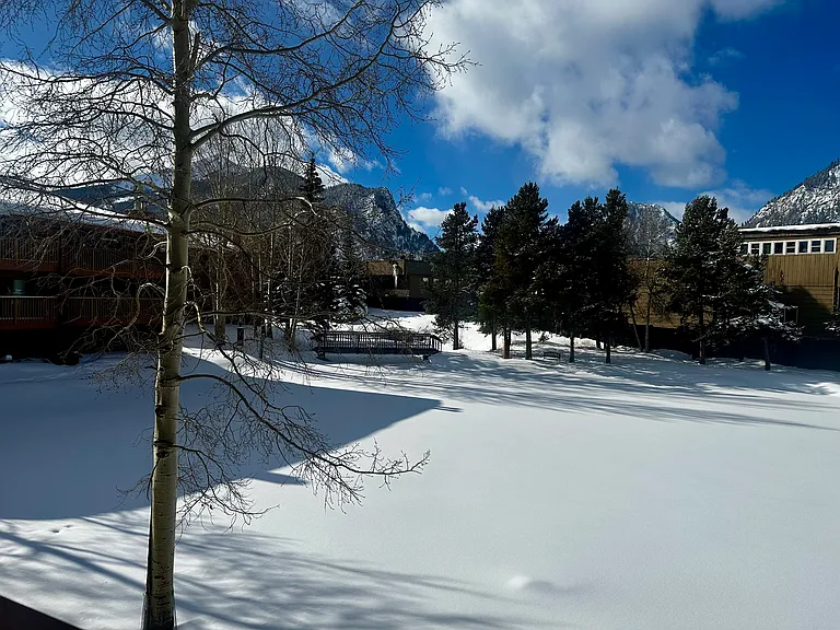 742 Lagoon Dr #B — Photo 28