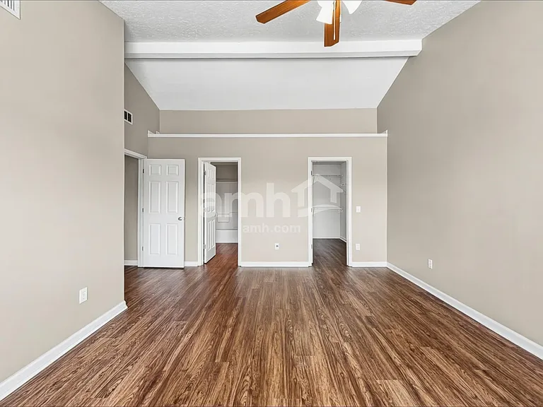 10942 Alamosa Dr — Photo 11