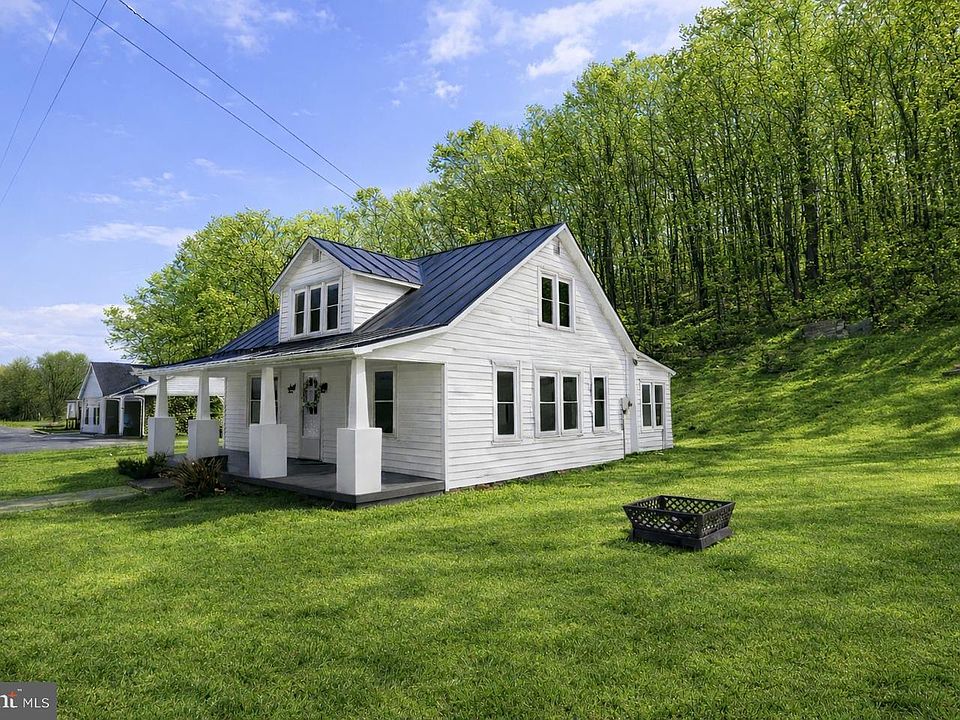 1st image of 771 Arkansaw Rd