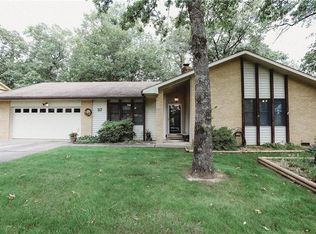 37 Kensington Dr, Bella Vista, AR 72715