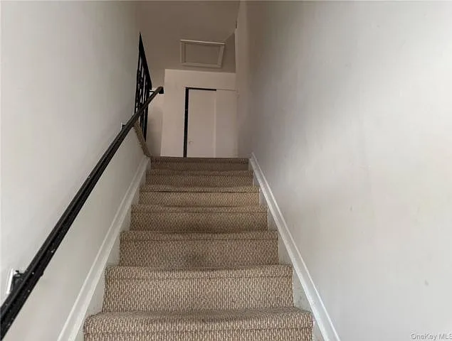 55 Pinebrook Pl — Photo 4