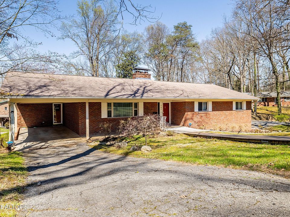 1st image of 107 Piedmont Cir