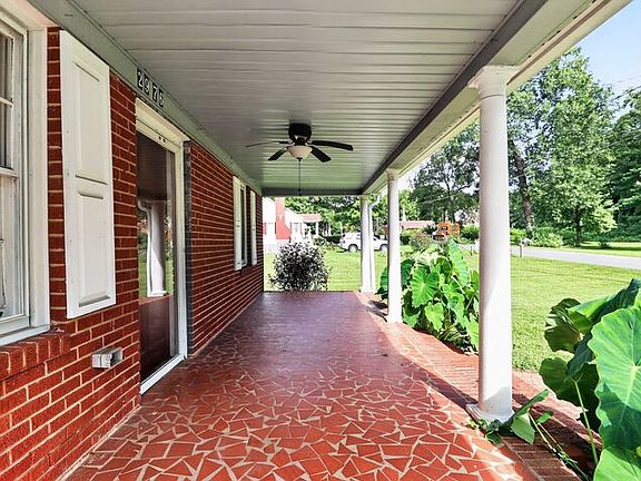 3rd image of 2976 Shady Ln