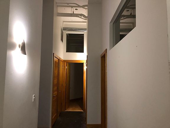 5th image of 900 Terminal Pl APT 124