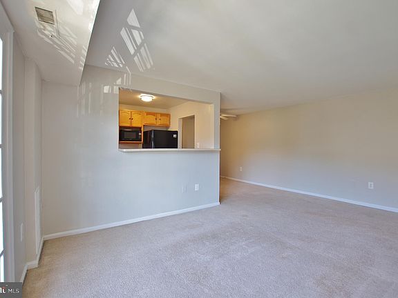 3rd image of 418 N Armistead St APT 201