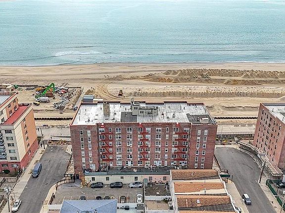 3rd image of 11712 Ocean Promenade APT 2N