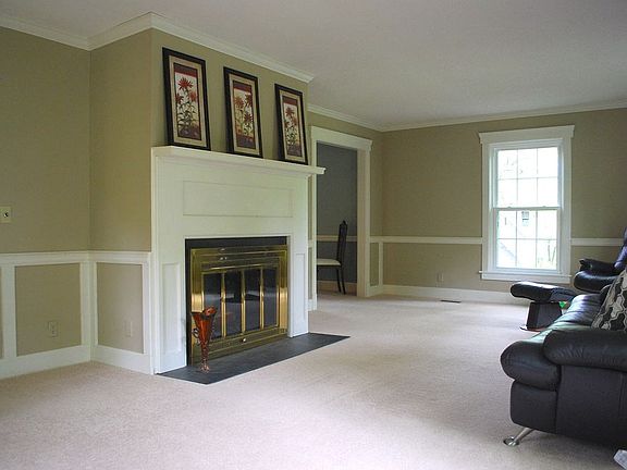 4th image of 572 Hickory Hills Dr NE
