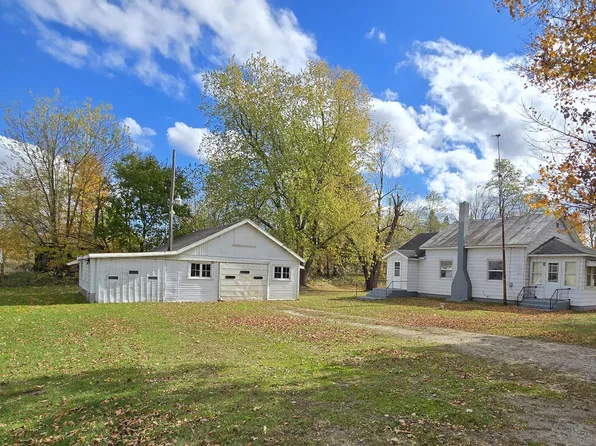 7441 Cambria Rd, Hillsdale, MI 49242