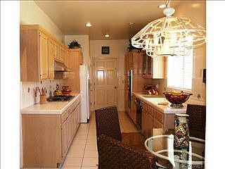 5th image of 4083 Farmdale Ave