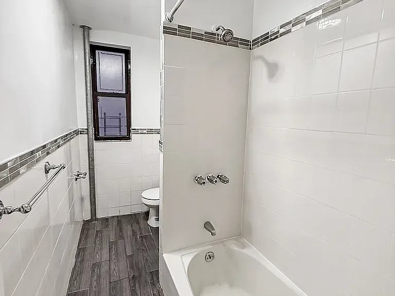 511 W 186th St #C6 — Photo 15