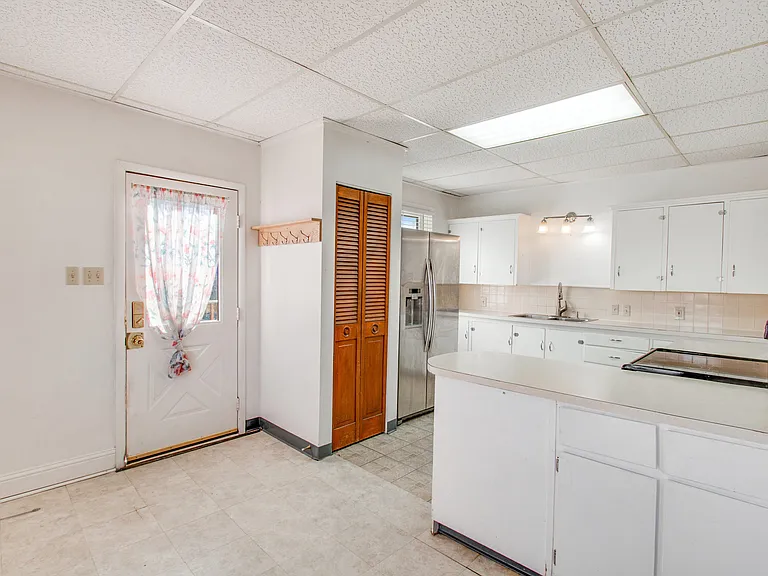 Spacious kitchen with brand new fridge and stove!