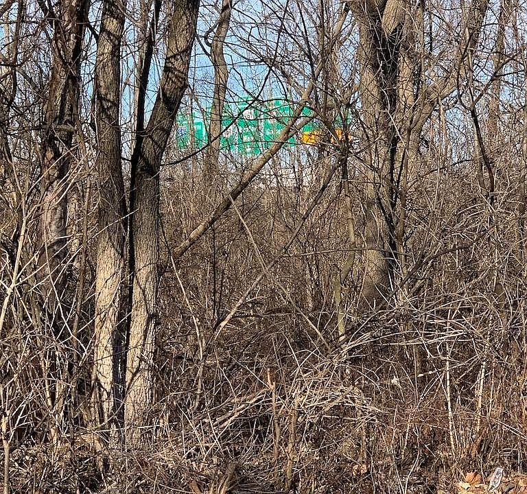 2nd image of 3843 Windon Ave