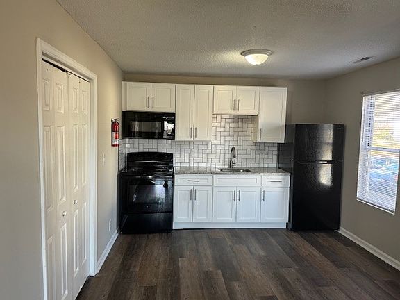 4th image of 234 Hoskins Mill Ln APT A