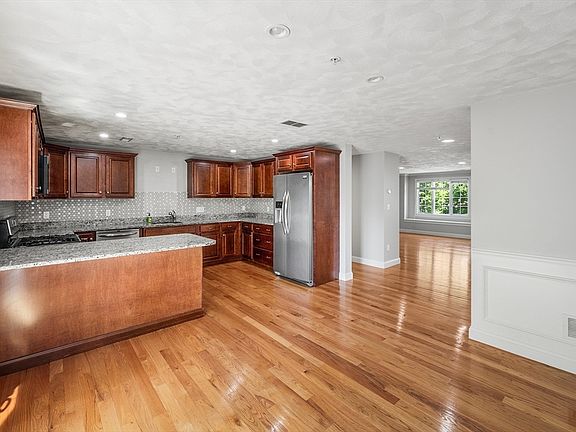 4th image of 1 Olson St #17
