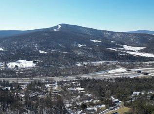 1070 Granny Smith Rd, Linden, VA 22642