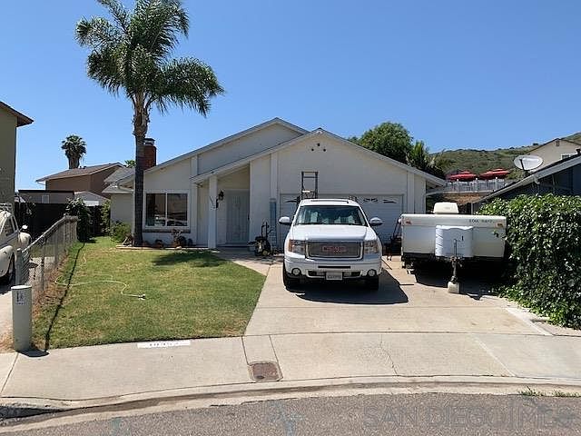 1st image of 10952 Gayola Ln