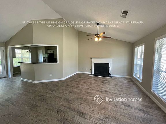 3rd image of 52 Farm St