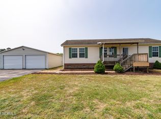 920 Gliden Rd, Belvidere, NC 27919