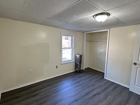 3rd image of 153 Vine St