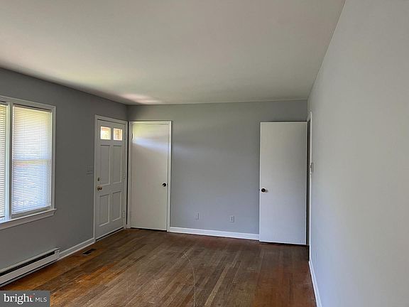 2nd image of 1020 Julian Dr