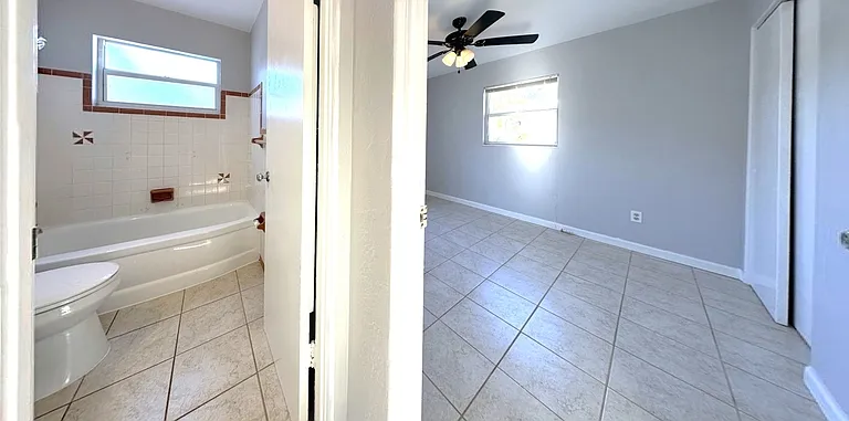 5566 Kelly Dr N — Photo 18