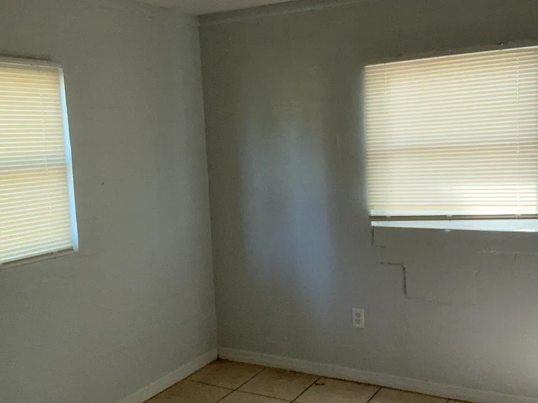 739 Long St #739 — Photo 8