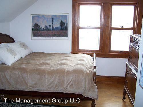 2nd image of 1822 E Eden Pl