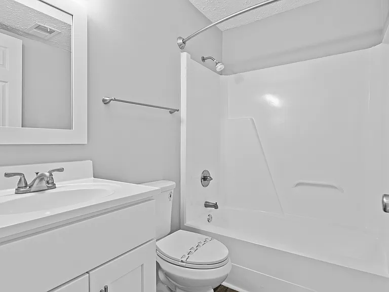 Mt. Tabor Apartments — Photo 25