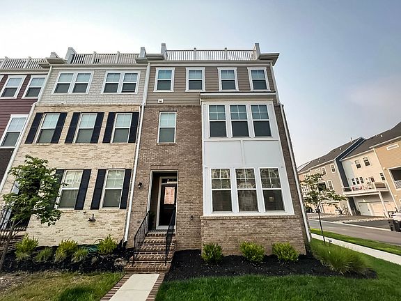 2nd image of 17650 Falcon Heights St
