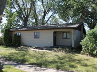 115 SW 3rd St, Parshall, ND 58770