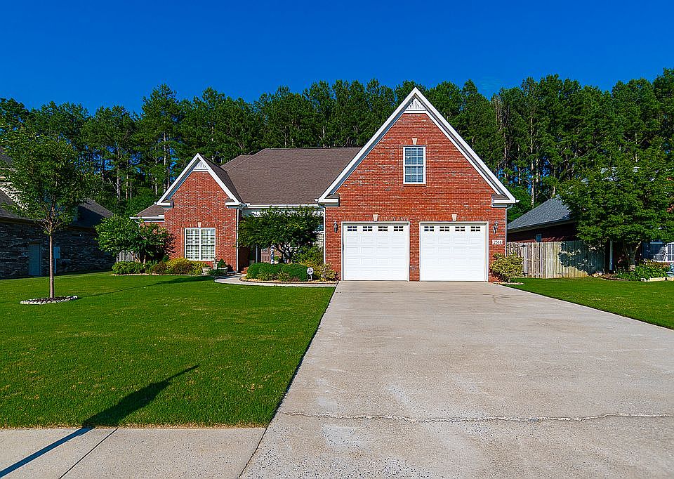 1st image of 2314 Amberly Ln SW