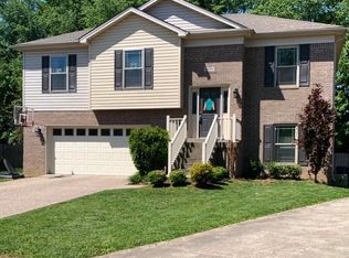 5404 Hepatica Ct, Louisville, KY 40258