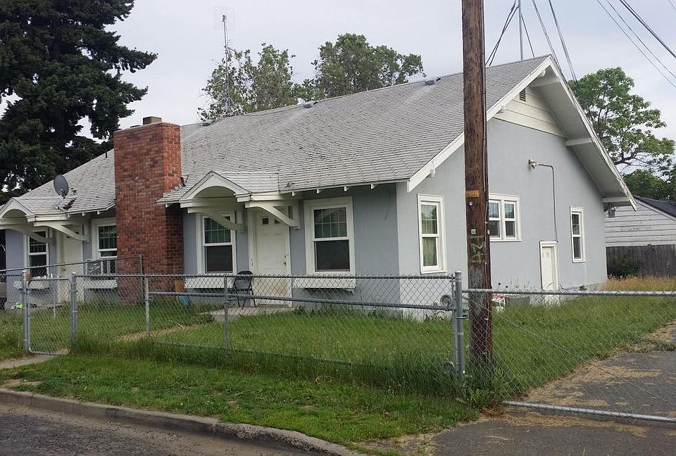 2nd image of 302 W Prasch Ave