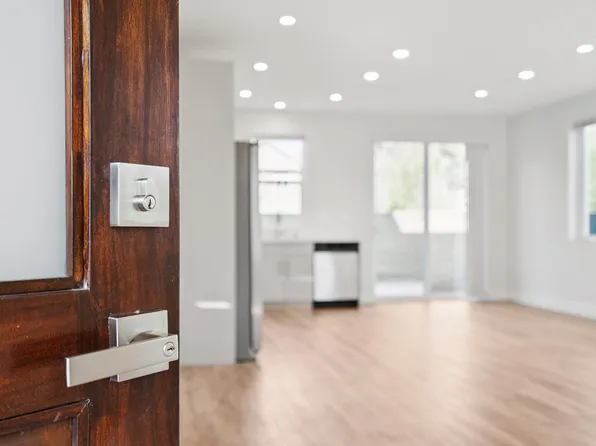 880 61st St, Emeryville, CA 94608