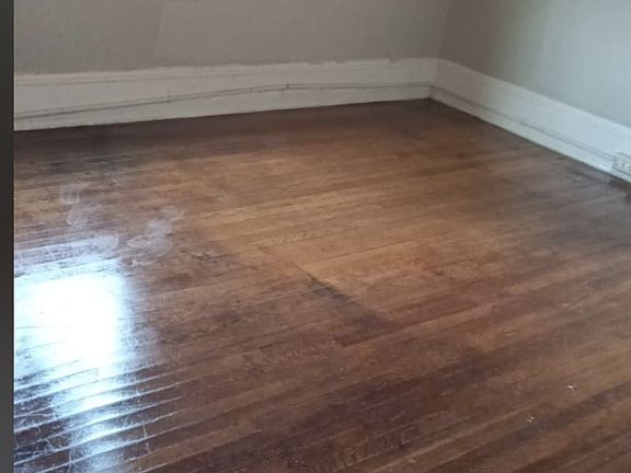 4th image of 901 Lexington Ave