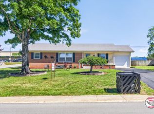 200 Nolan St, Albany, KY 42602