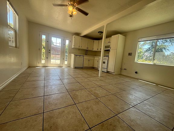 2nd image of 500 W Gilman St Back 1/2