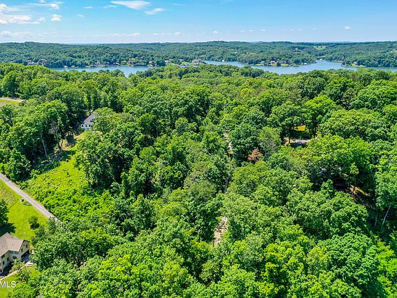 3rd image of 930 Parks Ferry Road