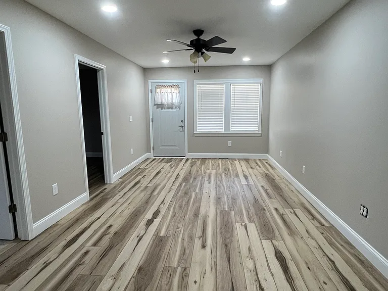 406 John St #2 — Photo 6