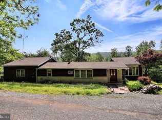 18 Shaub Dr, Landisburg, PA 17040