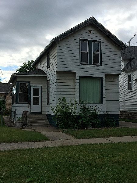 1st image of 407 N Linn St