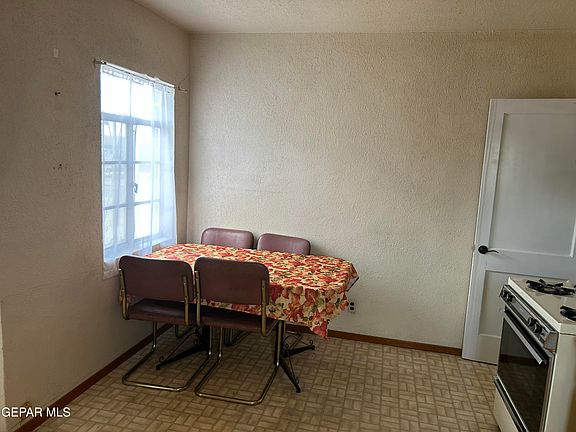 5th image of 4633 La Luz Ave