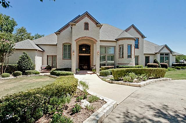 1st image of 2704 Whispering Oaks