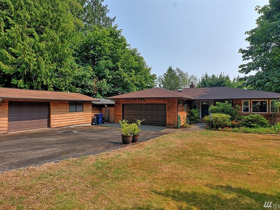 1st image of 11927 11th Ave NE
