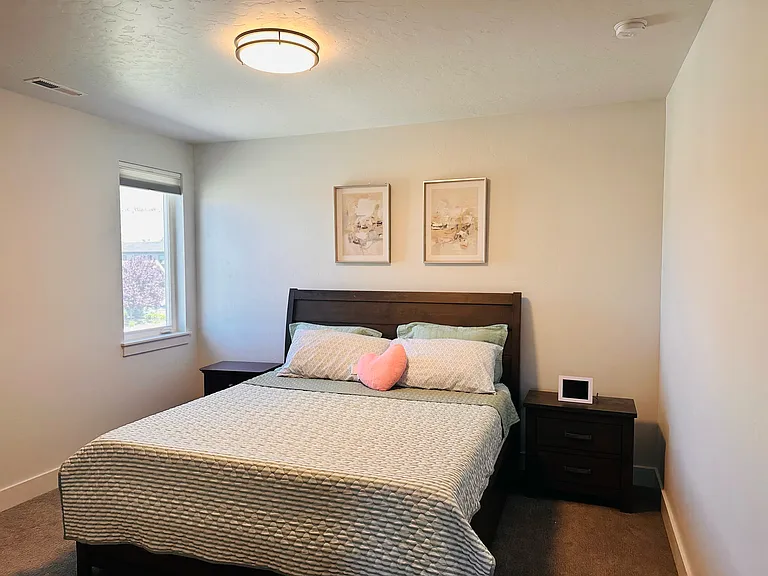 4410 E Parkcenter Blvd — Photo 17
