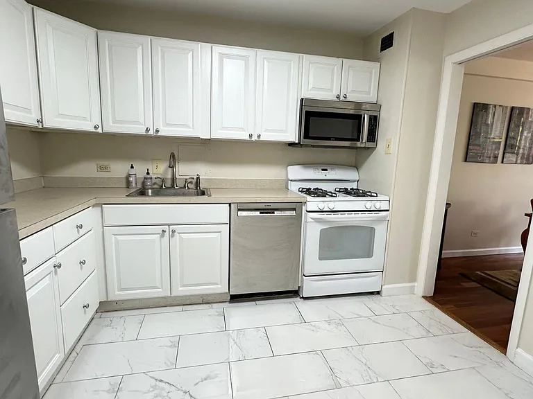 4501 Arlington Blvd #329 — Photo 11