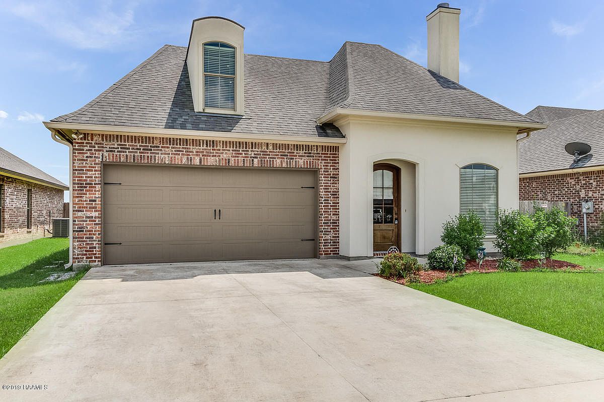 110 Meadow Lake Dr, Youngsville, LA 70592 Zillow