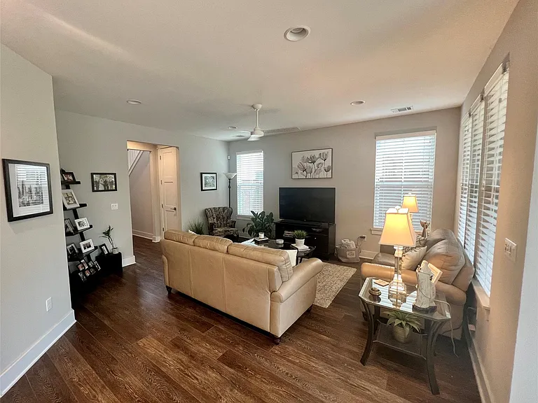 6515 Davis Ln #2 — Photo 4