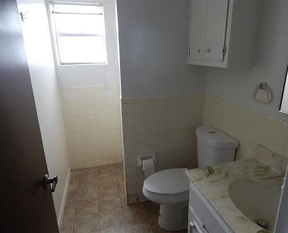 2306 E Olive St — Photo 7